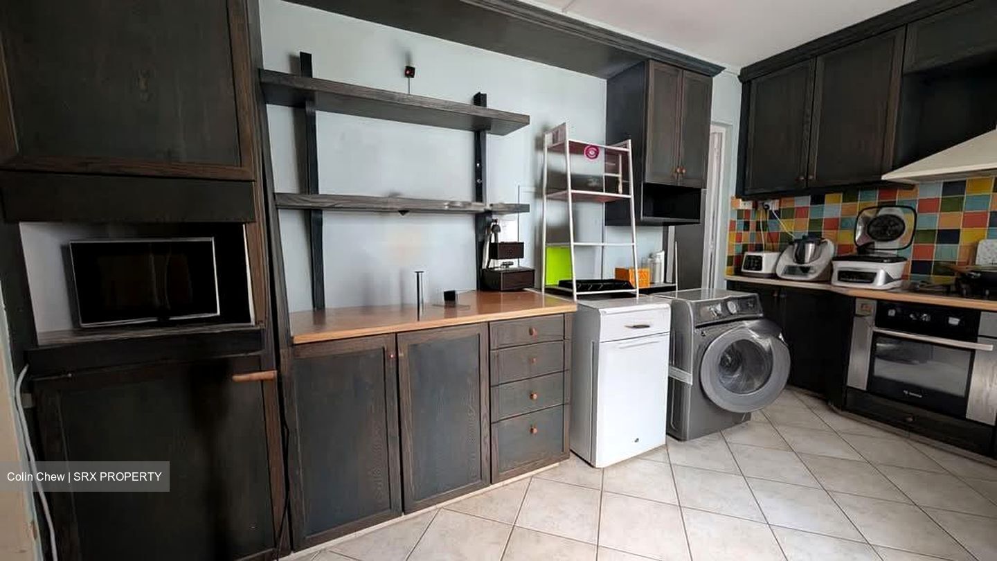 Blk 556 Pasir Ris Street 51 (Pasir Ris), HDB 5 Rooms #550280301